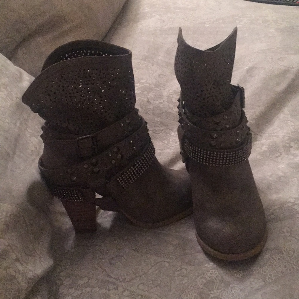 Not rated boots